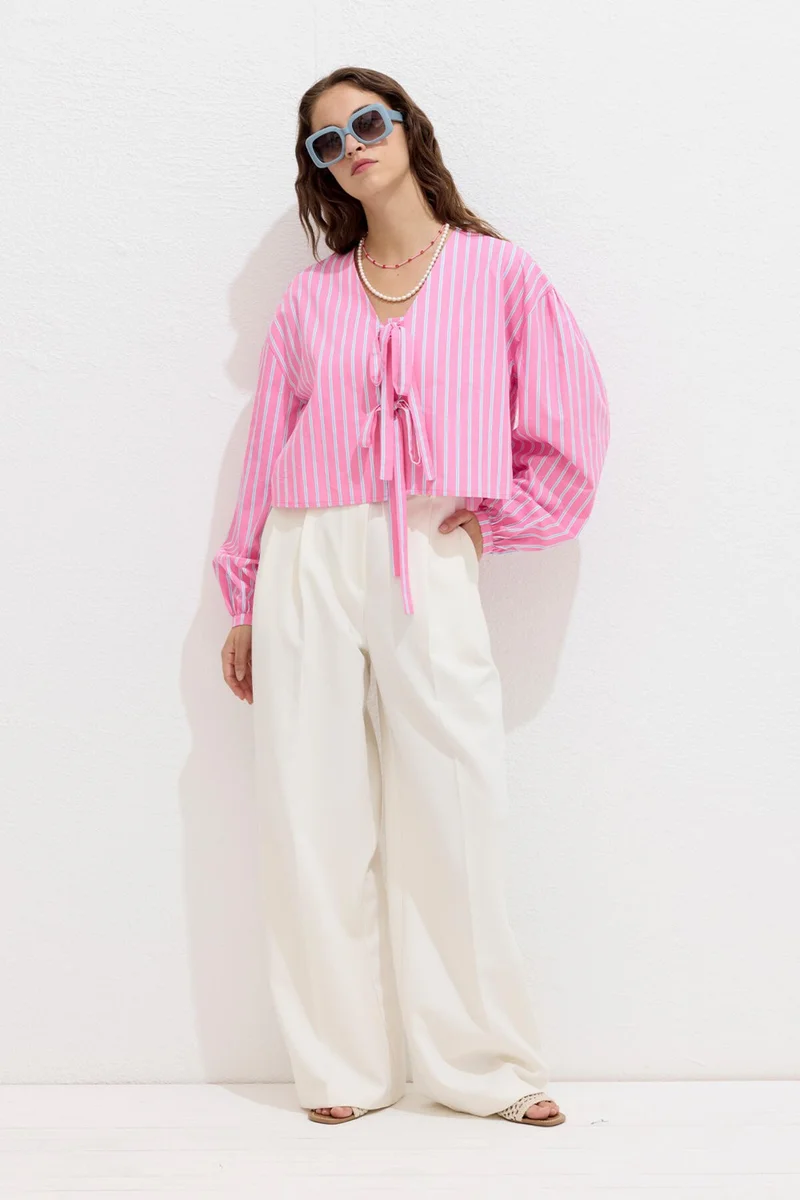 Manuka Patterned Lace Blouse Pink