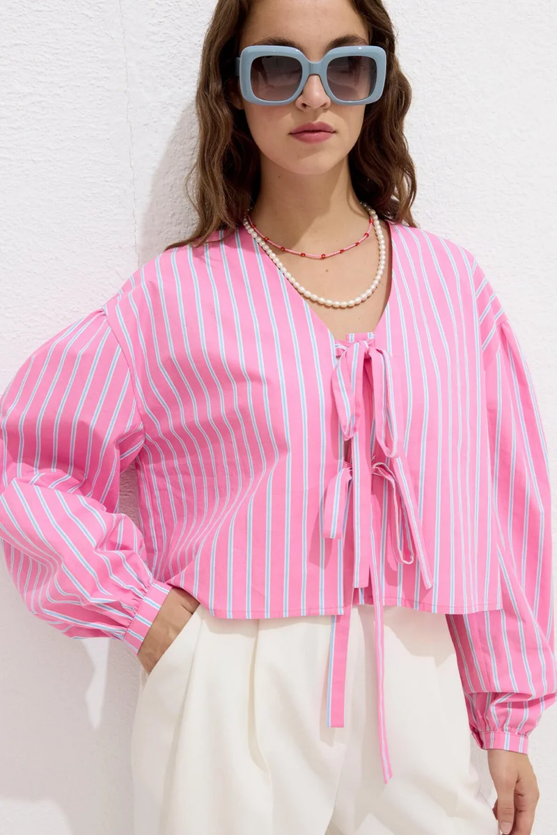 Manuka Patterned Lace Blouse Pink