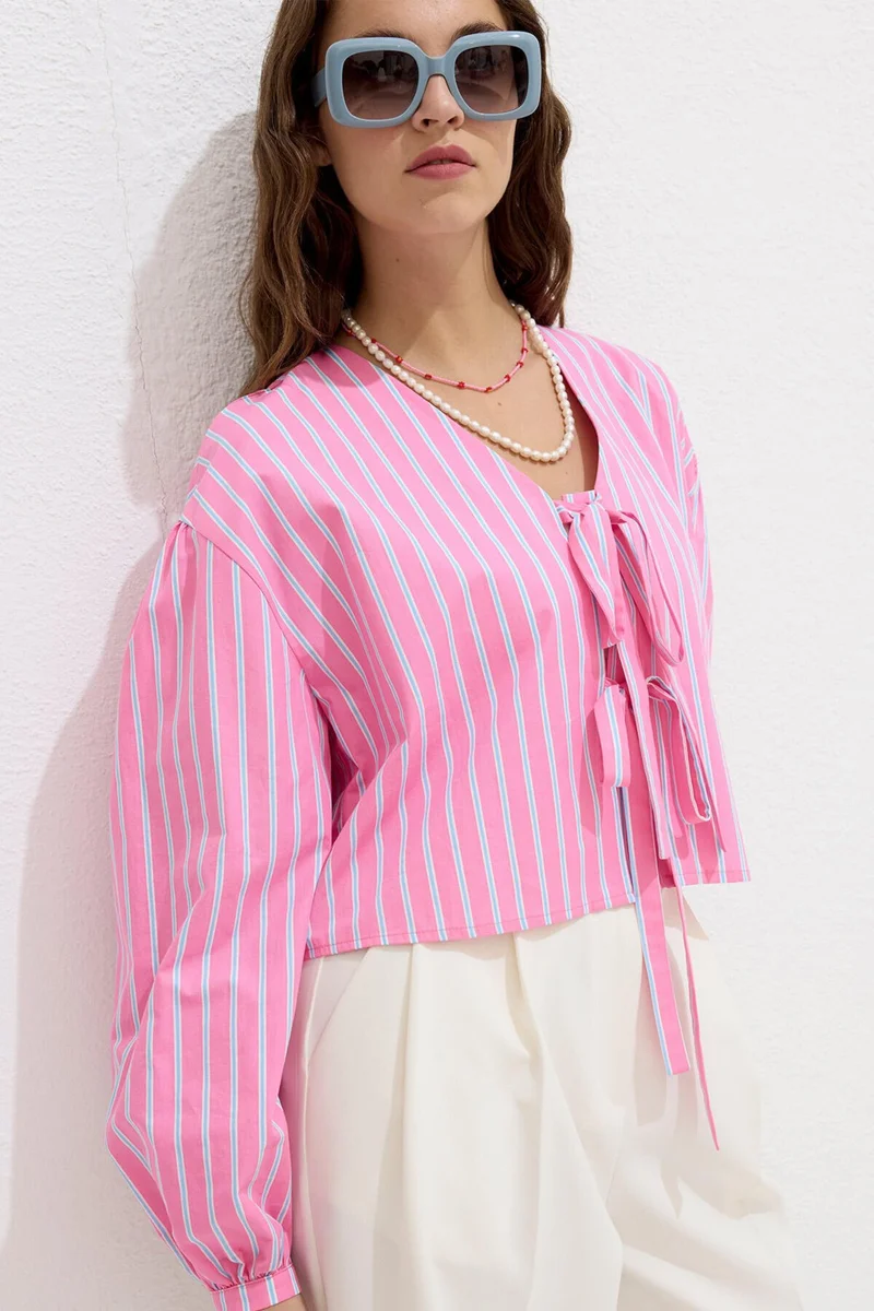 Manuka Patterned Lace Blouse Pink