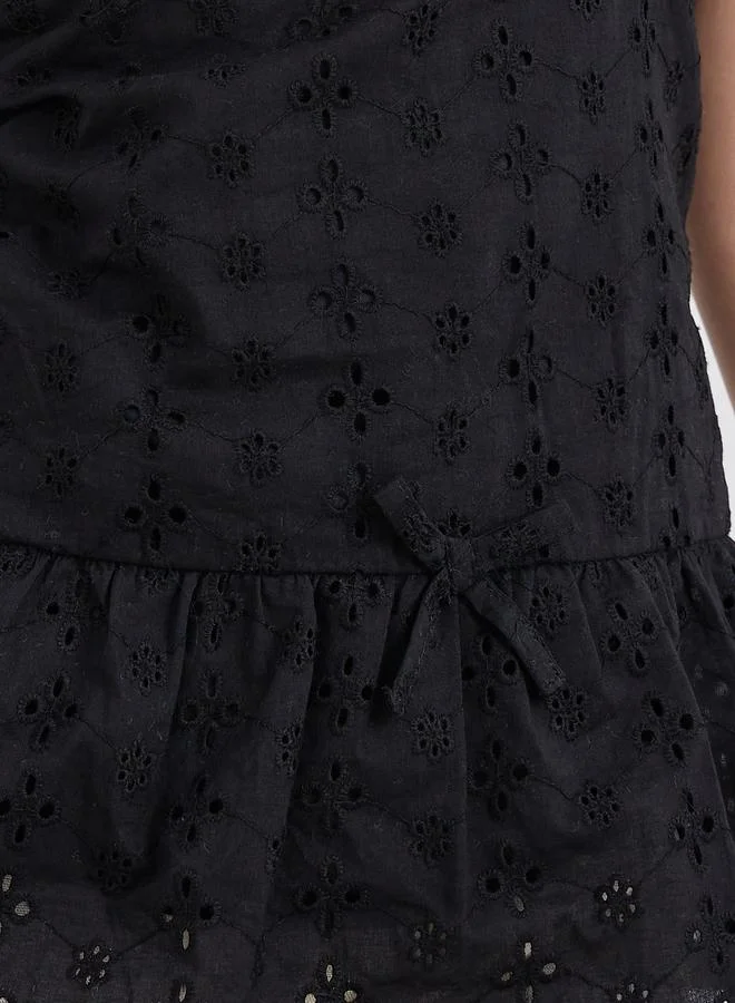 Styli Styli Girls Black Cotton Schiffli Peplum Top