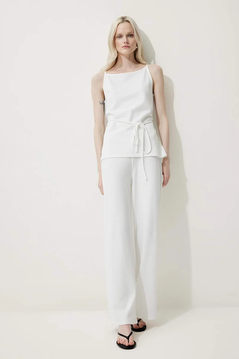 ديفاكتو Wide Leg Basic Trousers