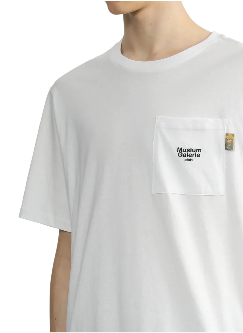 MUSIUM DIV. Essential T-Shirt