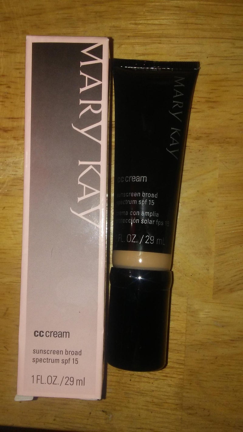 Mary Kay CC Cream Sunscreen Broad Spectrum SPF 15 1fl. oz / 29 mL - Medium to Deep - Image 1