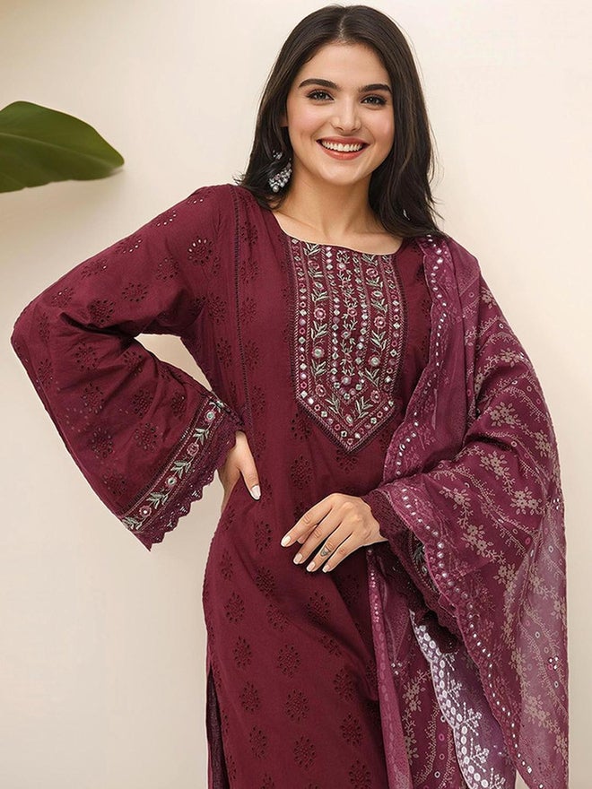 آي شين طقم كورتا نسائي قطني باللون النبيذي مع بنطلون ودوباتا - Image 4