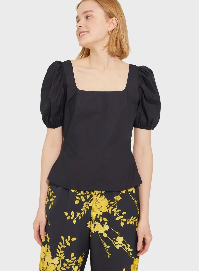 اي دي ال بلوزة باكمام منفوخة