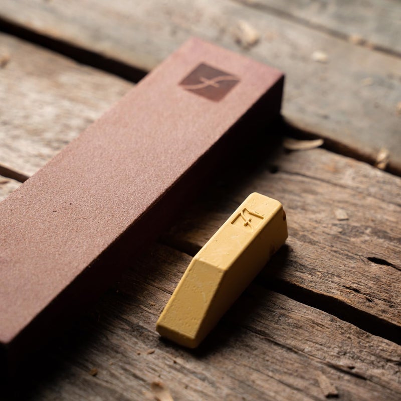 Flexcut Wood Carving Tools | 8" x 2" Leather Knife Strop with 1 Ounce Bar of Flexcut Gold Polishing Compound for Polishing and Buffing | PW14 | Made in the U.S.A. - Image 4