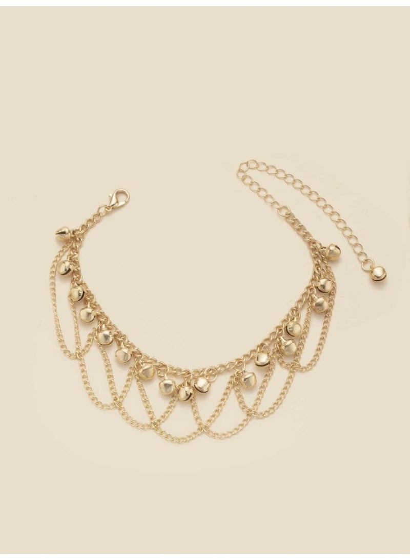 ڤيا خلخال أنيق مزوّد بتعليقة جرس خفيفة تضيف لمسة مرِحة وأنثوية للكاحل. - Image 4