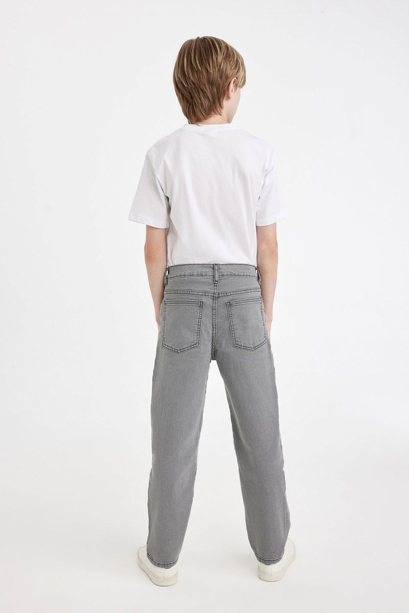 DeFacto Boy Straight Fit Jeans - Image 2