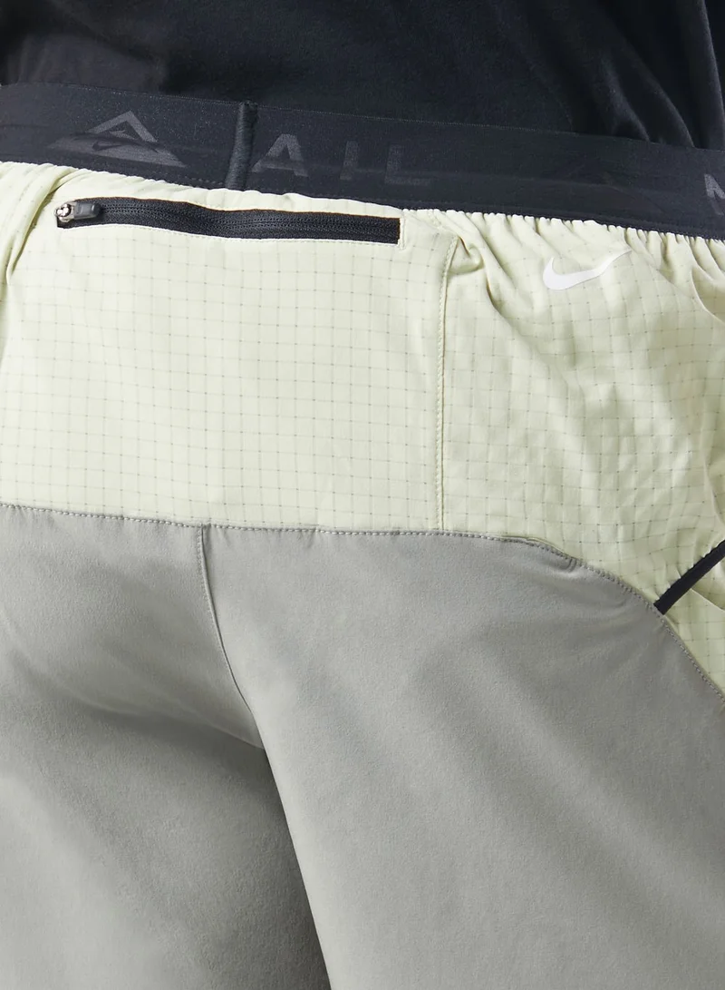 Nike Dri-Fit Secondsunsrise 7Bf Shorts