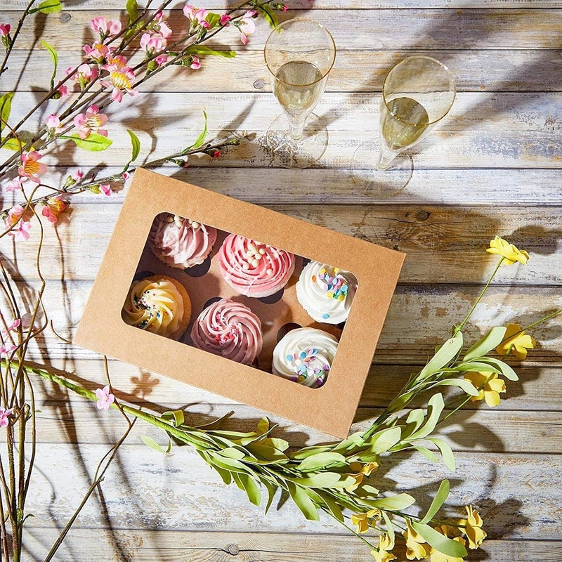Juvale 24 Pack Cupcake Containers with Windows 6 x 6 Boxes with 4 Count Inserts for Muffins Kraft Paper - Image 2