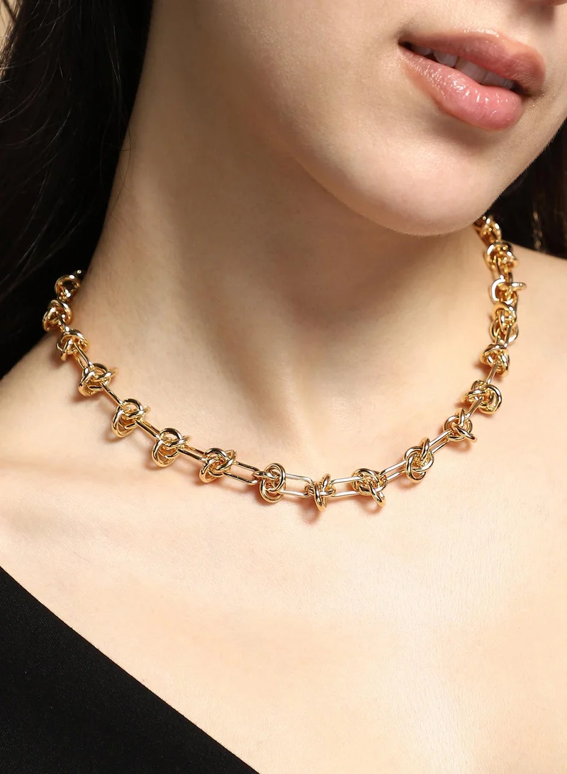 SOHI SOHI Women The Knot-Link Chain Necklace | California  Colour | One-Size | Metallic Alloy Material | Lobster Clasp Closure | Necklace For Casual & Evening Wear