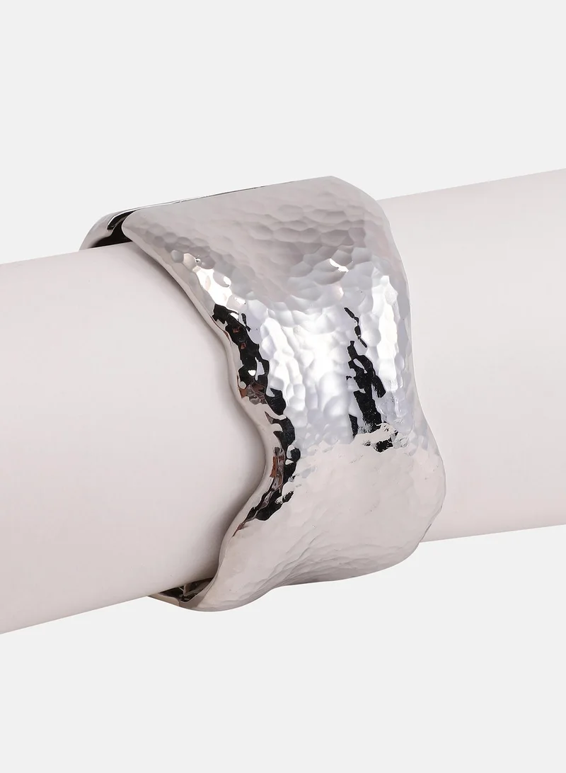 SOHI Dented-Lourde Bangle Artificial Bracelet Jewellery
