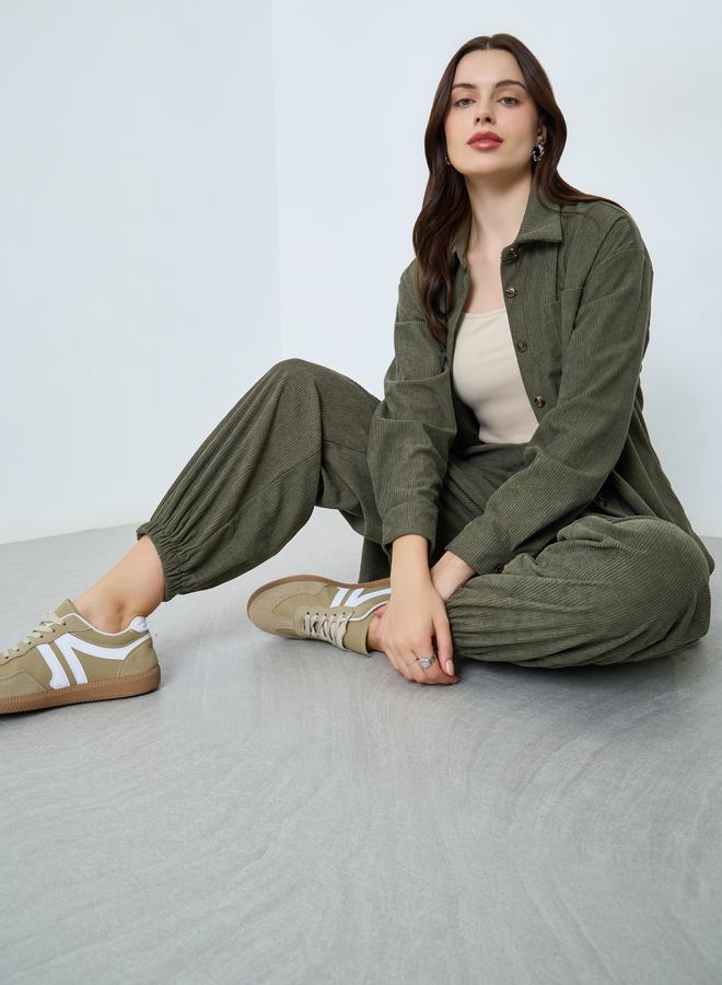 ستايلي طقم منسق من قميص كوردروي وجوغر - Image 1