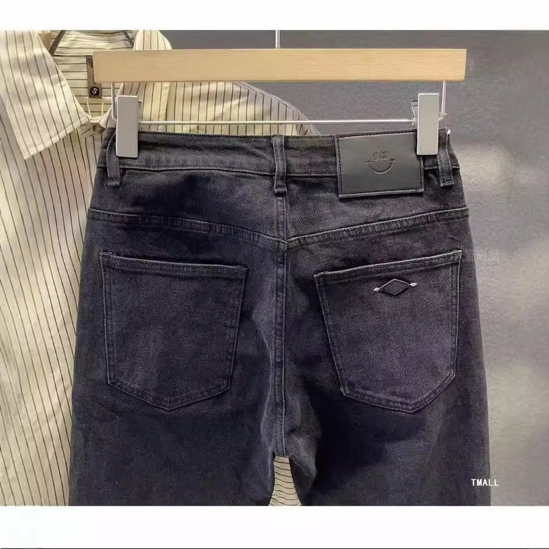 Unisex Classic Denim Jeans Loose Fit Daily Outdoor Wear - Image 3