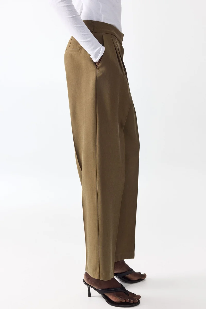 H&M  Barrel-leg twill trousers for Women | Best Price UAE