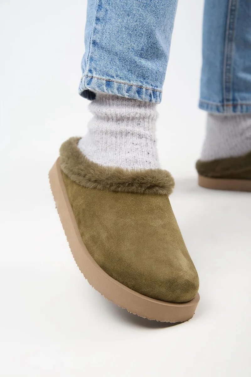 Manijero Manijero (Jana Furry) Women's Genuine Leather Flat Platform Khaki Slippers