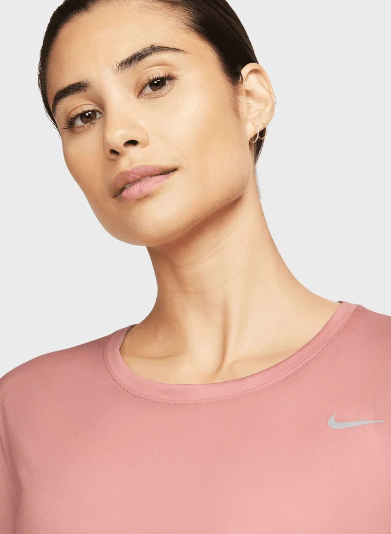 Nike Dri-Fit Swoosh Cropped Top