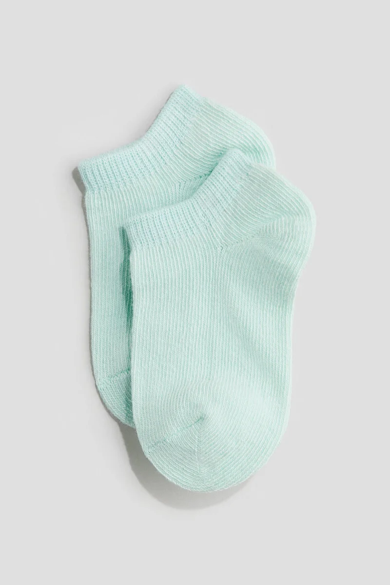 اتش اند ام جوارب رياضية عبوة من 5 قطع