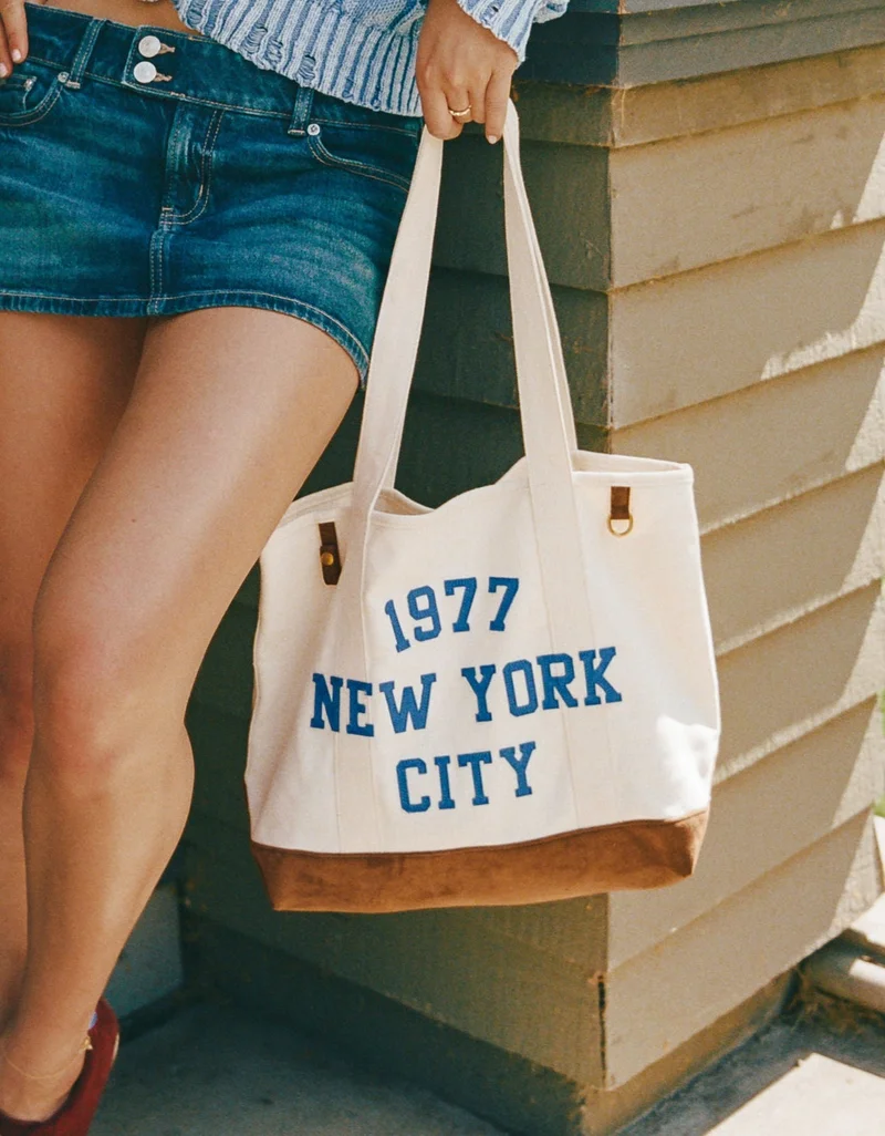 امريكان ايجل حقيبة قماشية بتصميم NYC 1977