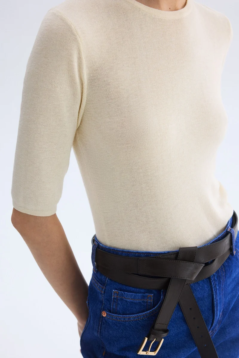 اتش اند ام تي-شيرت مرن ومحبوك