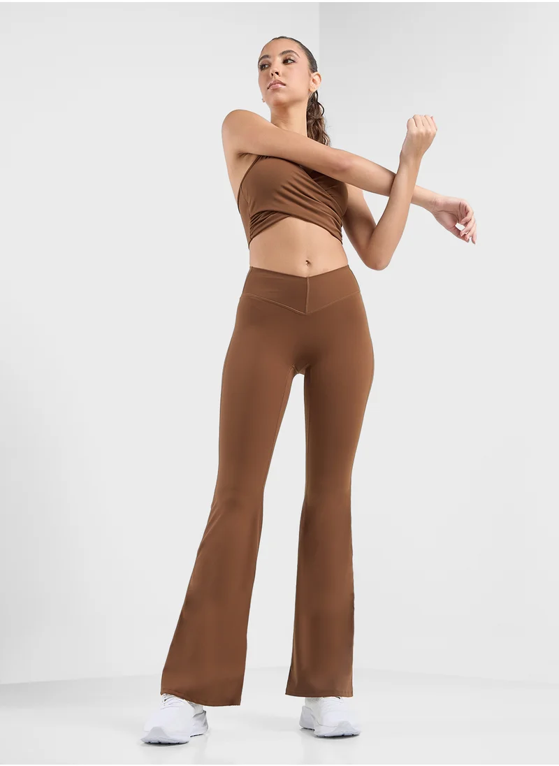 فورورد Halter Neck Sports Bra & Flared Sculpting Leggings