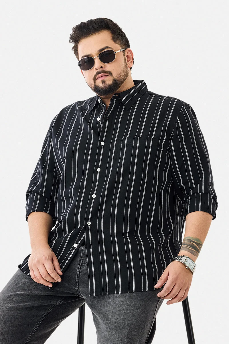 سنيتش قميص مقلم بمقاس كبير من مزيج الكتان