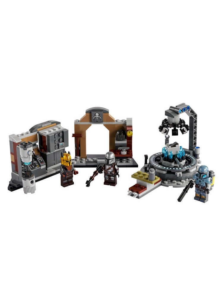 LEGO - LEGO The Armorer's Mandalorian Forge Set 75319 - Image 1