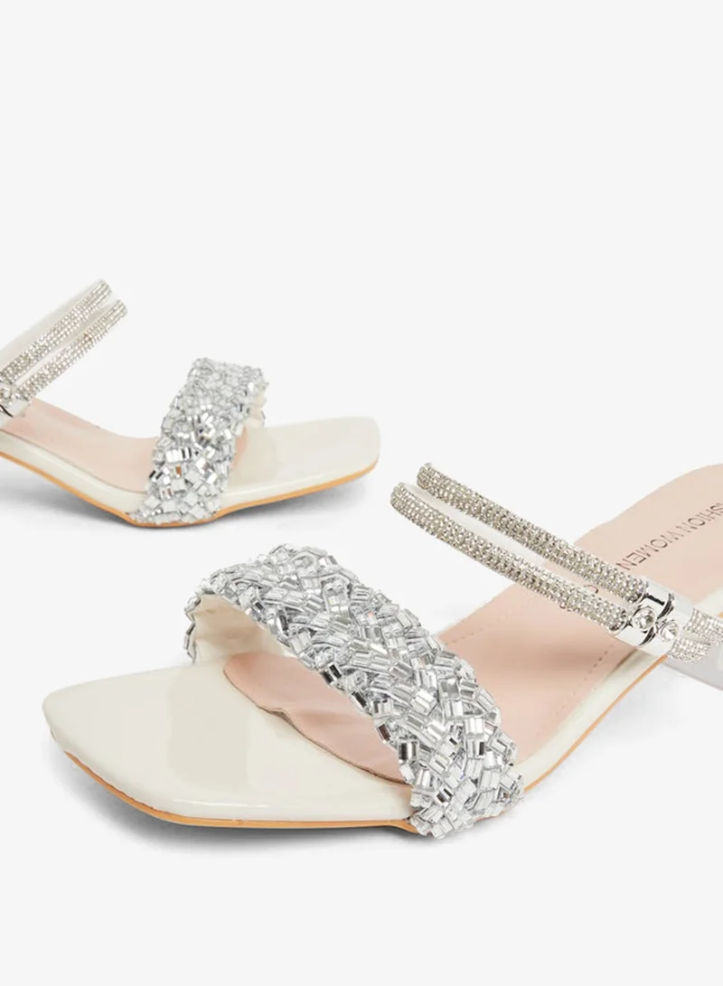 تايك تو صندل مزين للنساء