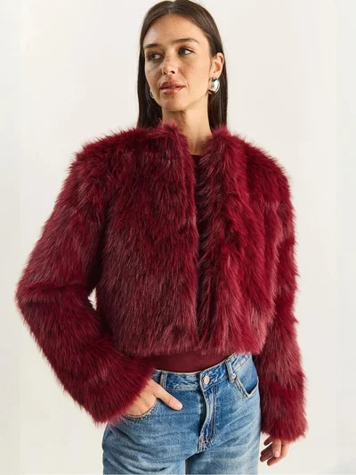 Bianco Lucci LUCCI Boxy Crop Faux Fur Coat
