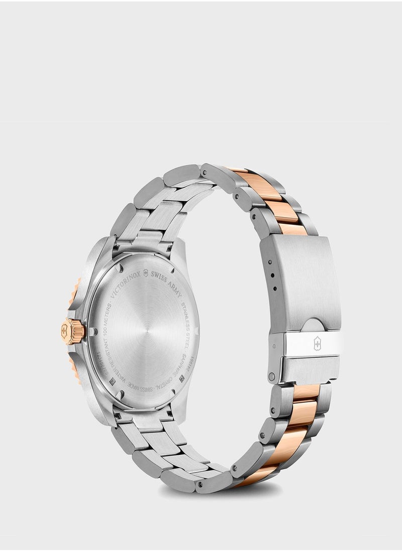 Victorinox - Maverick Analog Watch - Image 1