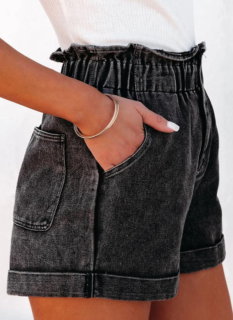 يونيكي Black Plain Casual Shorts