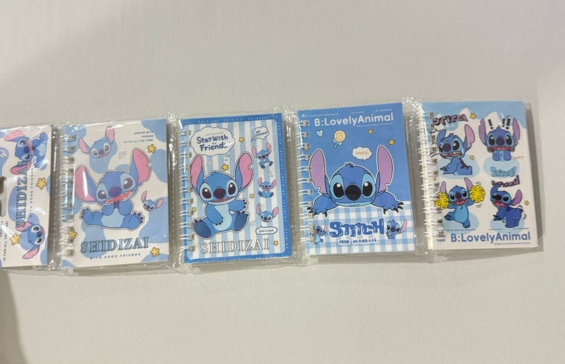 Small notebook in the shape of stitch children's drawings, wire-bound, size 10 × 7 cm, for school and office supplies (pack of 4) - Image 1