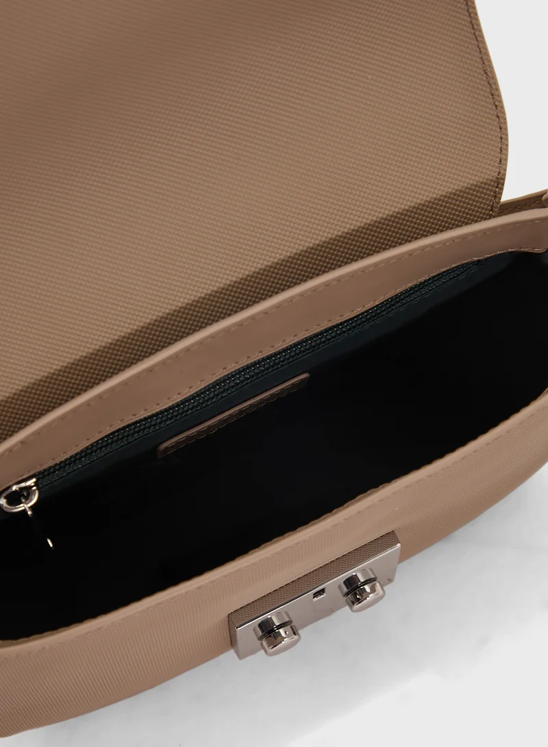 لاكوست Essentials Top Handle Zip Over Tote