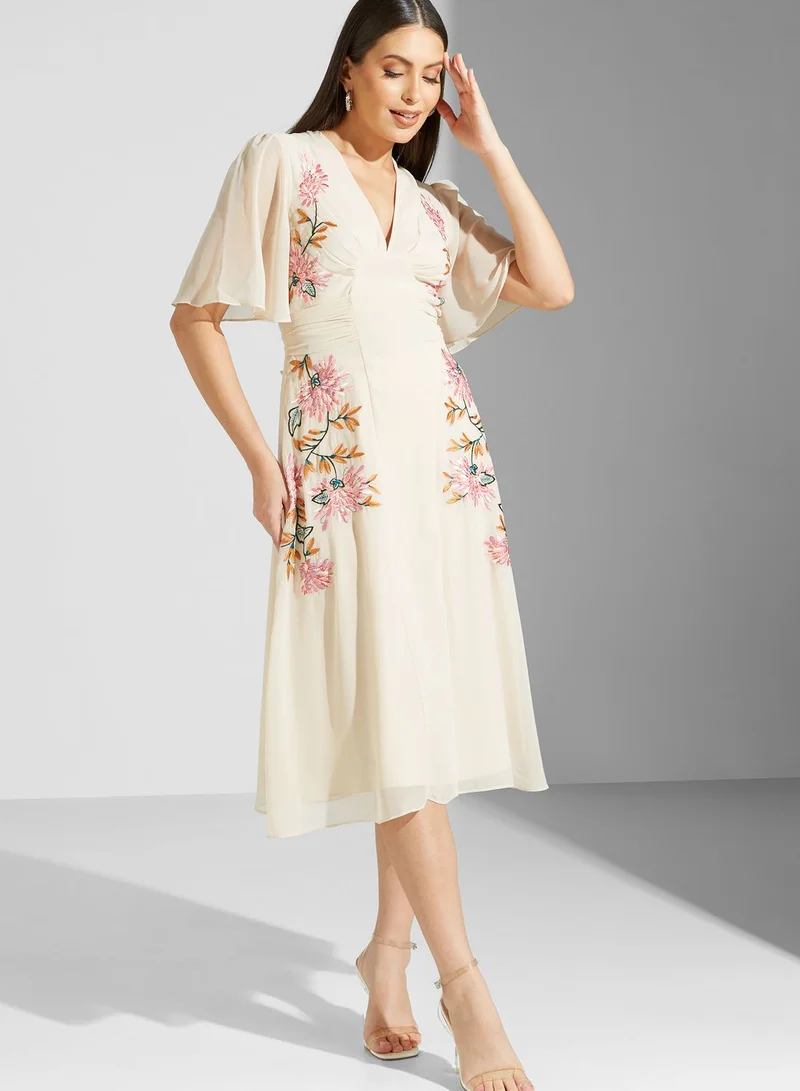 Hope & Ivy Embroidered Belted Tiered Dress