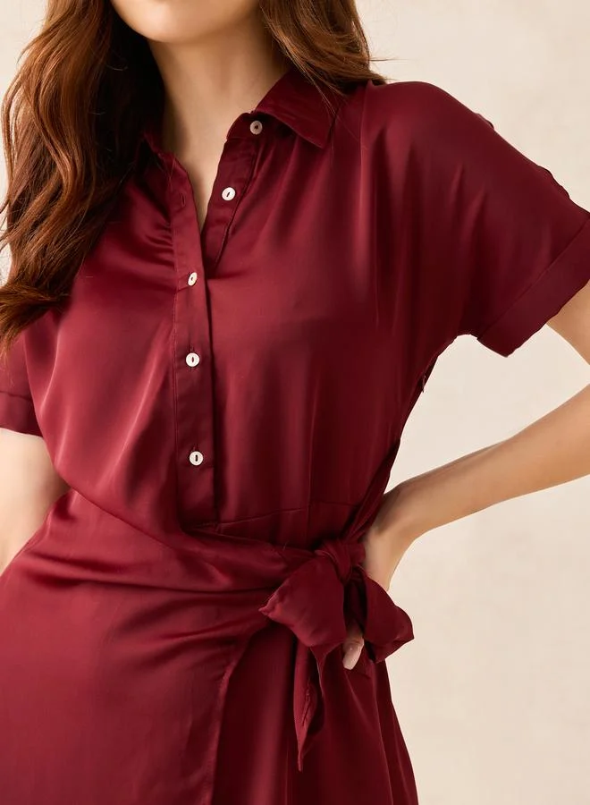 أوجيدر فستان ميدي بنمط لف وأكمام قصيرة مع أزرار