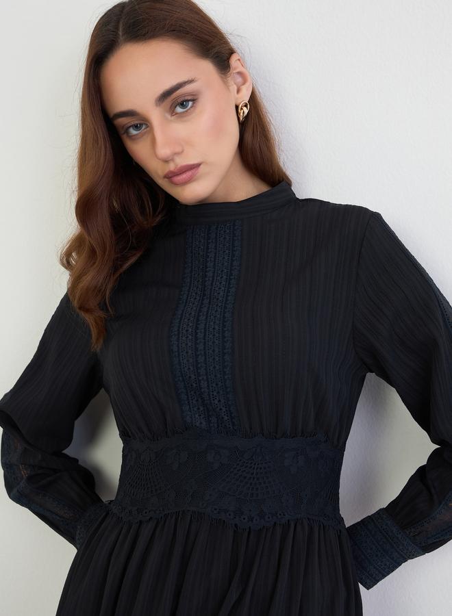 Styli Black Lace Insert Tiered Maxi Dress - Image 3