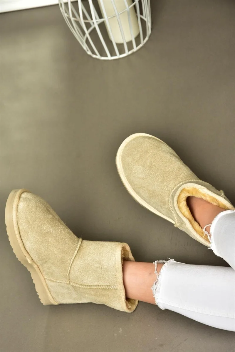 فوكس شوز R612026502 Beige Suede Women's Boots with Fur Inside