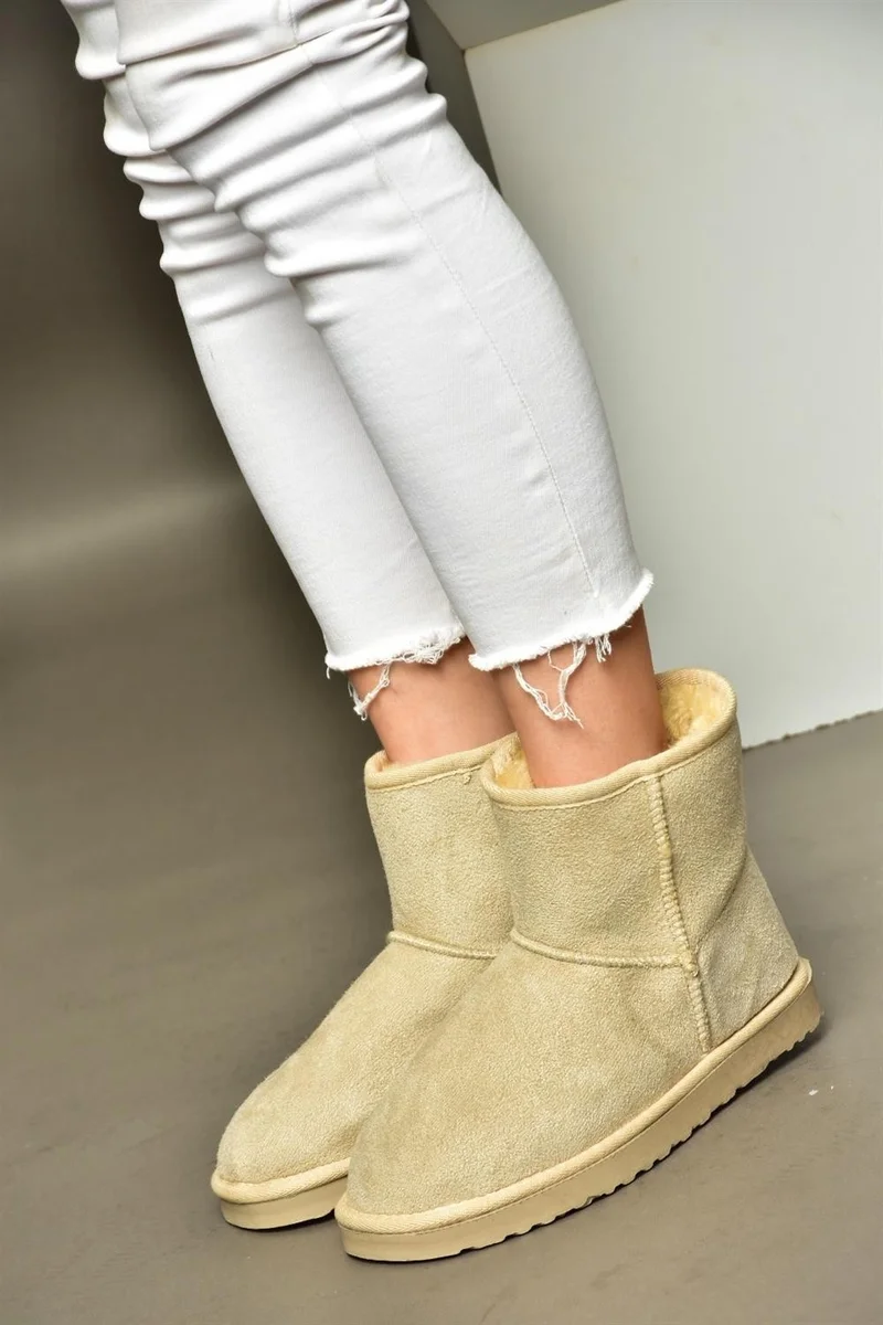 فوكس شوز R612026502 Beige Suede Women's Boots with Fur Inside