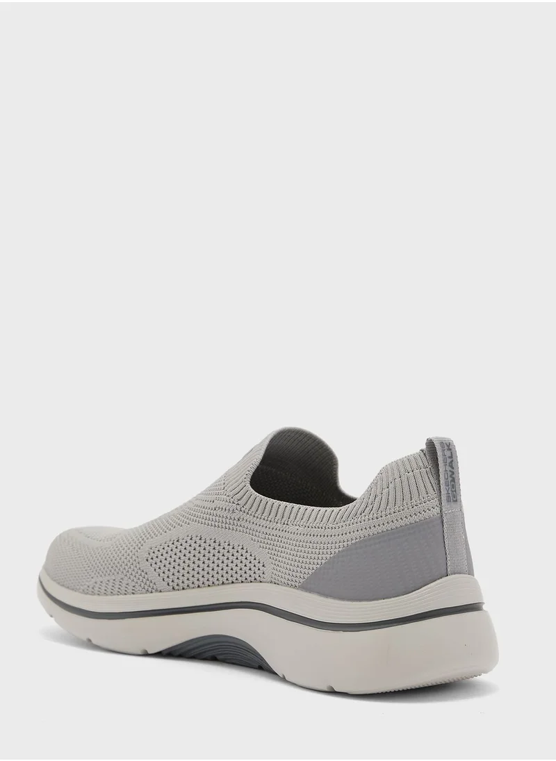 SKECHERS Go Walk Arch Fit 2.0