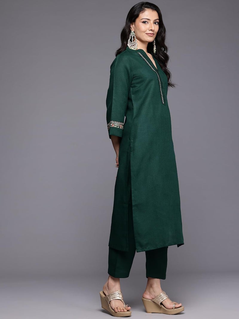 Varanga Women's Green Mandarin Collar Thread Embroidered With Pleate Deatialing Kurta Paired With Bottom - Image 2