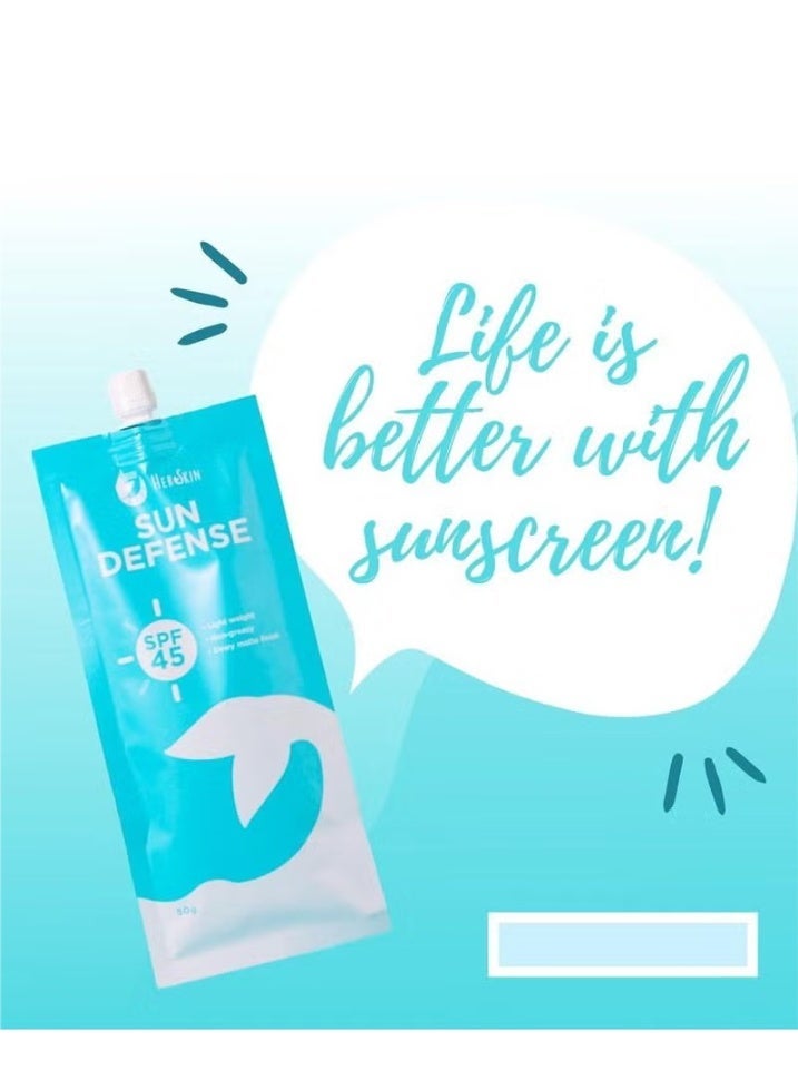 Her Skin واقي شمس متقدم للترطيب مع حماية SPF 45 بتركيبة خفيفة وسريعة الامتصاص مع لمسة نهائية مطفية مثالية لروتين العناية اليومية بالبشرة تحمي من أضرار الشمس وتحافظ على ترطيب البشرة - Image 3