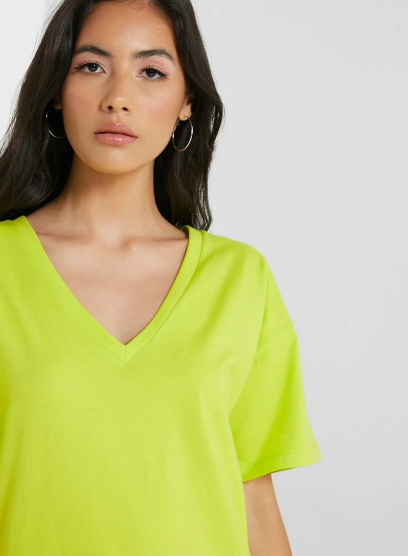 Ginger Basics Relaxed V-Neck Midi Dress