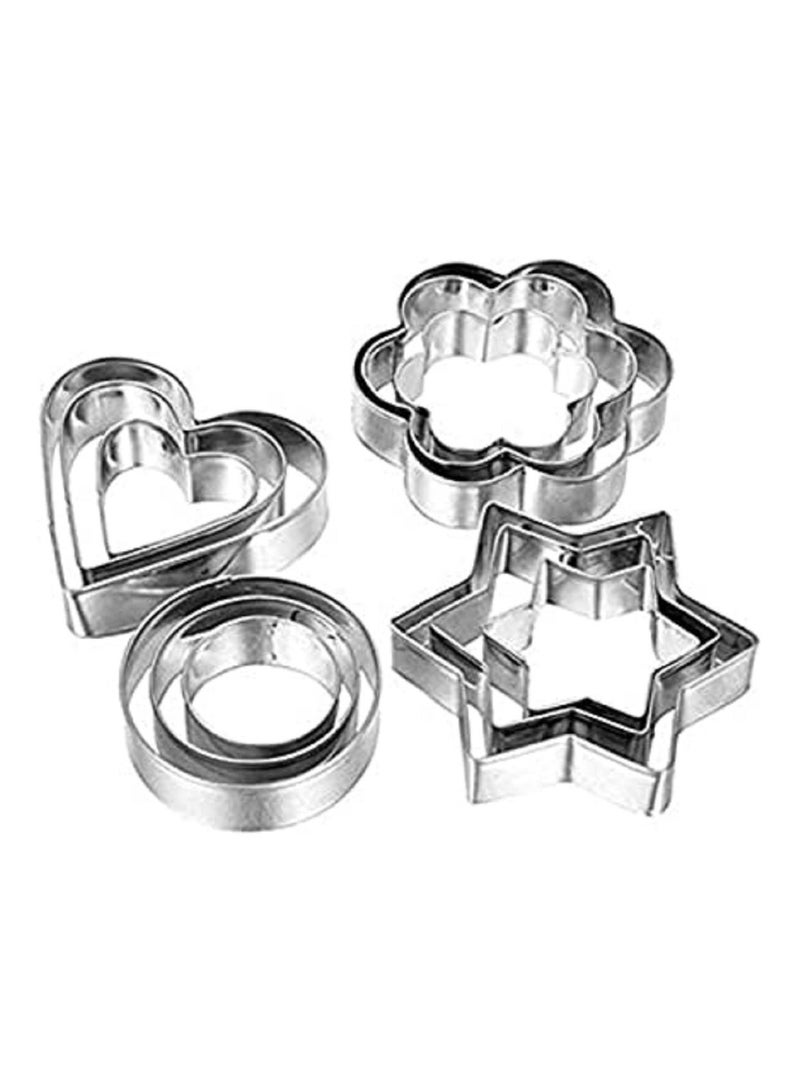قطاعة البسكويت 12 قطعة معدنية لتقطيع الكيك والخضروات والفواكه والبسكويت مجموعة قوالب من الفولاذ المقاوم للصدأ على شكل قلب على شكل نجمة على شكل زهرة - Image 1