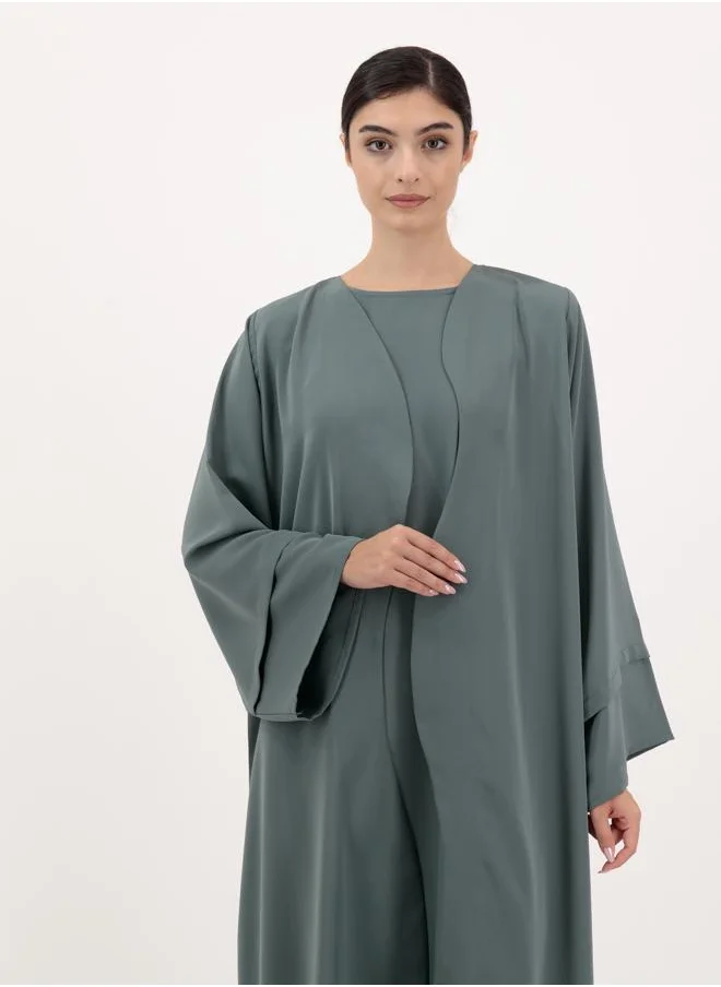Meem by Mariyah Front open abaya with inner