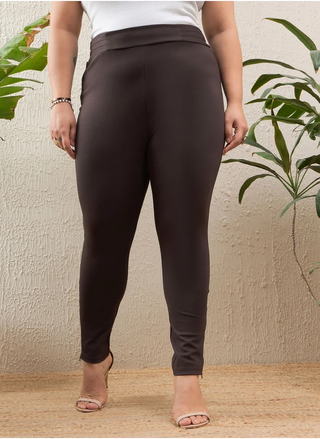 ساسافراس Plus Size High Rise Side Zipper Hem Jeggings