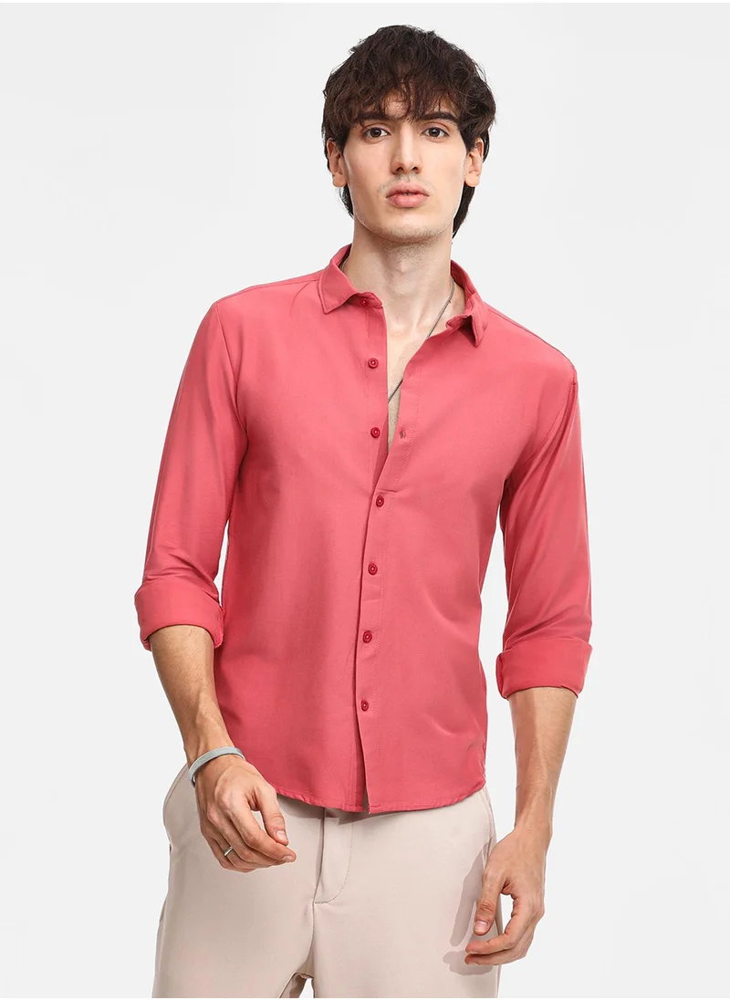 Campus Sutra Men's Coral Pink Solid Basic Shirt