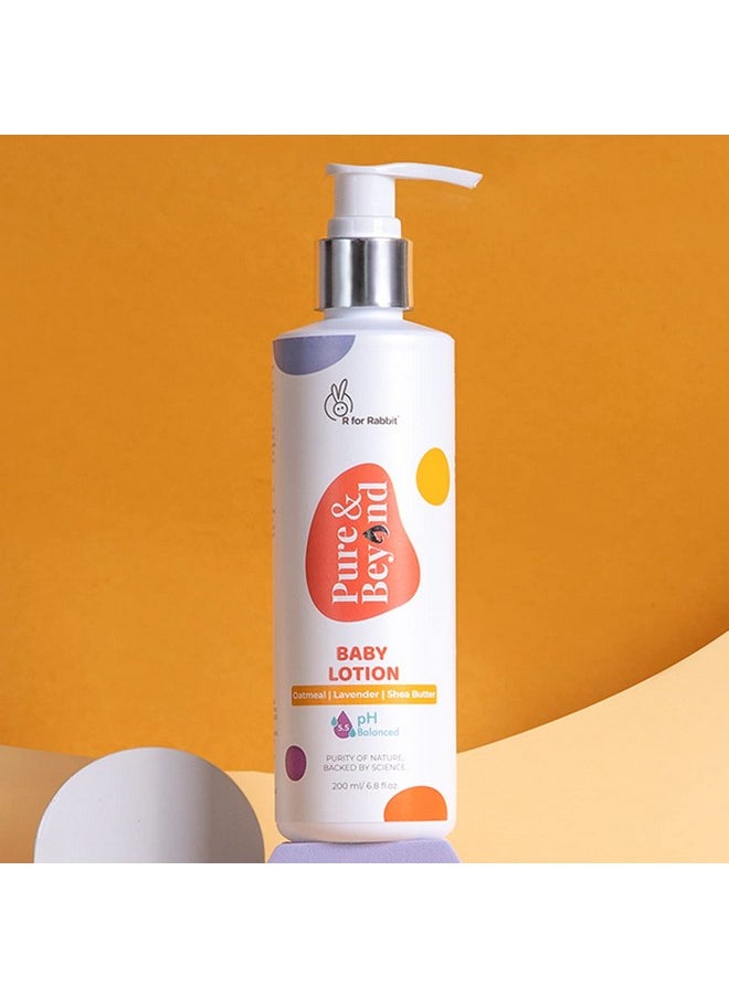 أر فور رابيت - لوشن الأطفال 200 مل لوشن مرطب للجسم من Pure & Beyond، درجة حموضة 5.5، مناسب لبشرة حديثي الولادة الحساسة، لطيف ولطيف، مع دقيق الشوفان وزبدة الشيا - Image 1
