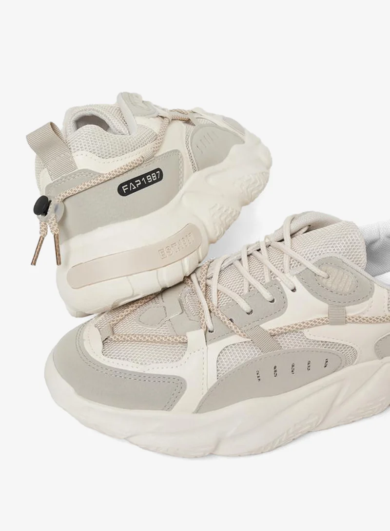 ستايلي اكتيف حذاء سنيكرز بنعل شانكي وأربطة