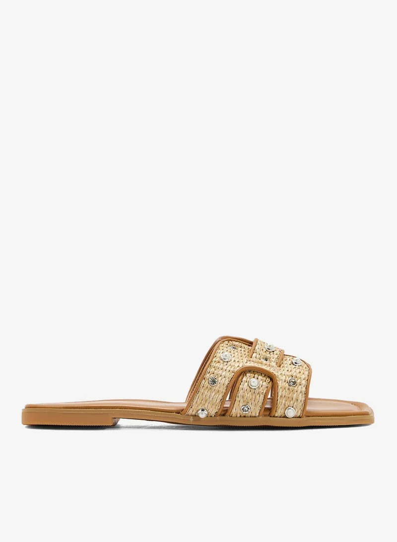 ELLA Flat Sandal With Pearl Strap