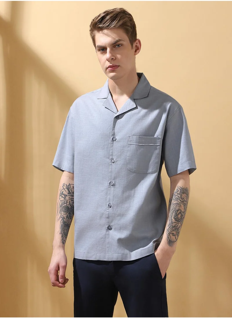 Dennis Lingo Upgrade your wardrobe with this premium Light blue Relaxed fit Shirts Textured design crafted from Cotton Slub featuring Half Sleeve with Button closure.